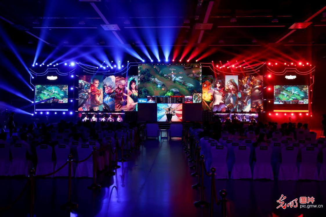 恒大足校的 恒大足校的