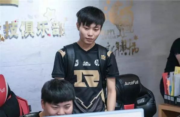 综上